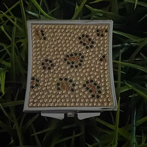 🎉❤️ NEW Jacie Rhinestone Leopard Compact Makeup Mirror Gifts - Picture 3 of 4